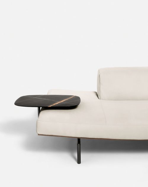 Living Divani 低調(diào)優(yōu)雅，演繹當(dāng)代家具的藝術(shù)